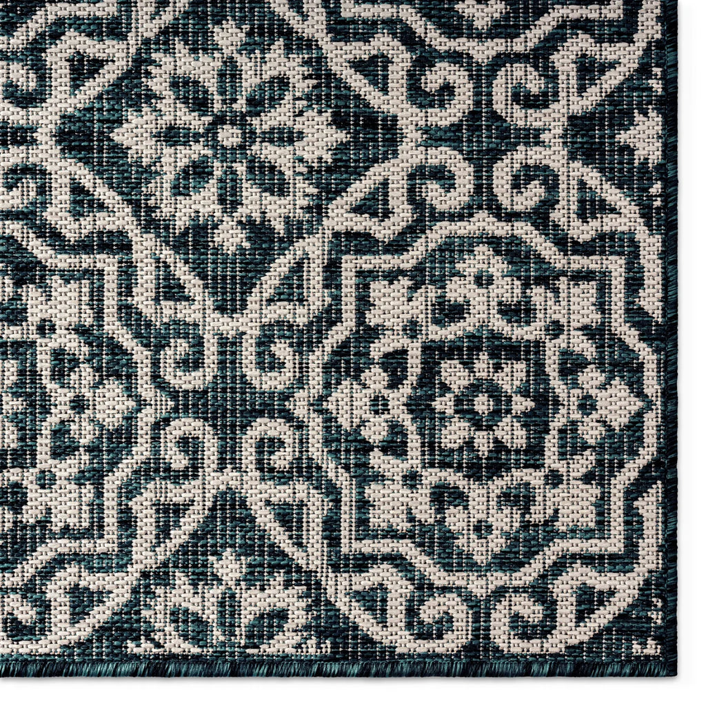 Nicole Miller New York Patio Country Danica Geometric Indoor/Outdoor Area Rug